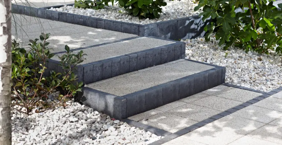 Garden steps with edging